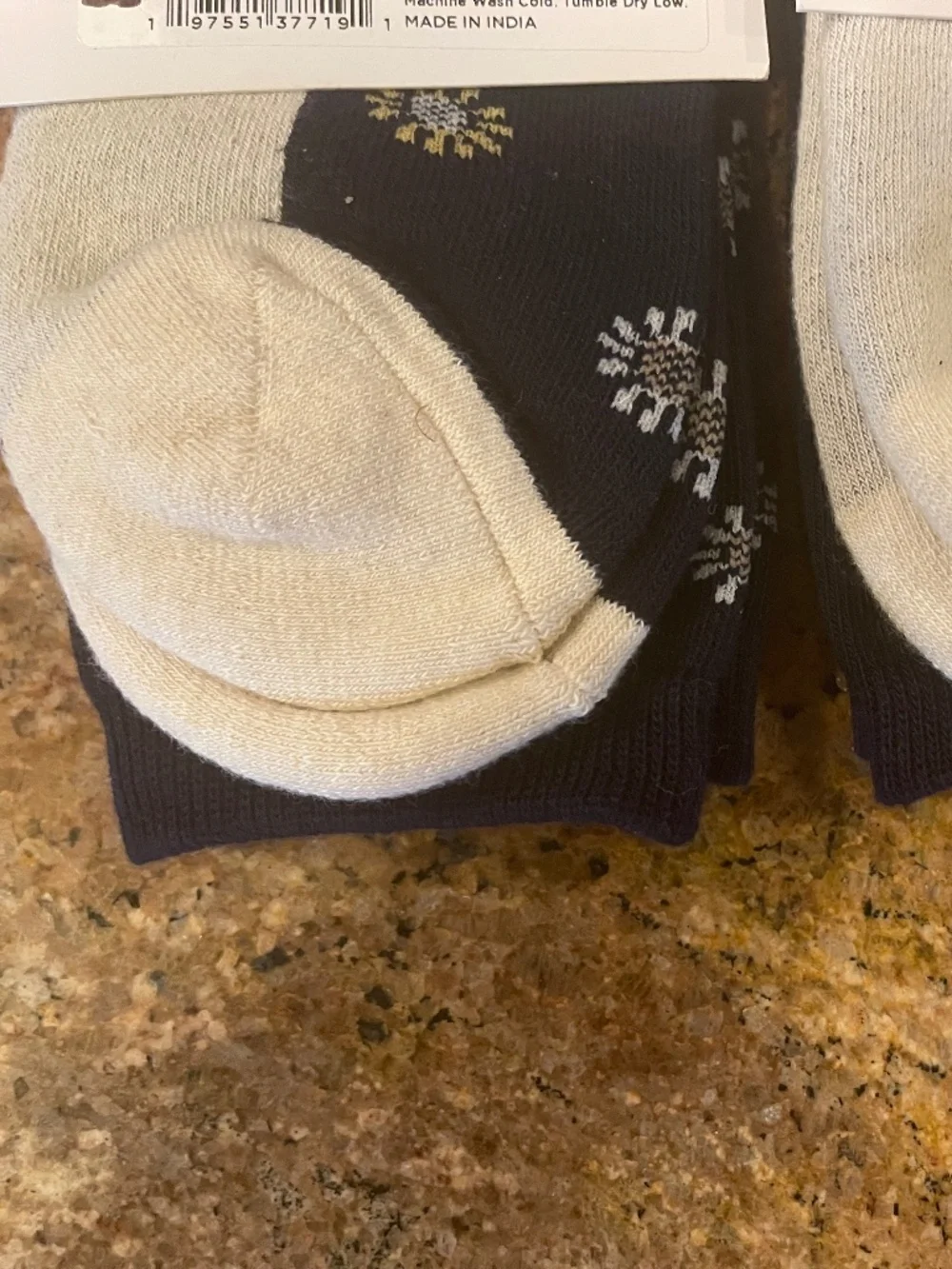 NEW! Pact Navy Daisy  Premium Crew Socks Two Pair NWT!